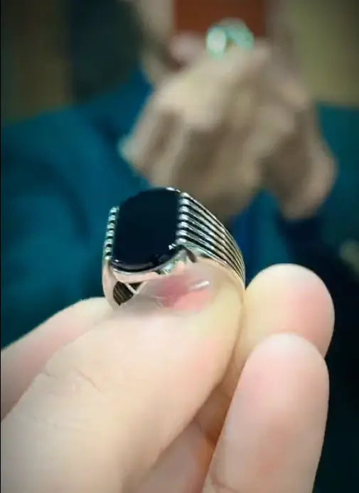 Fancy Black Ring Ring Store