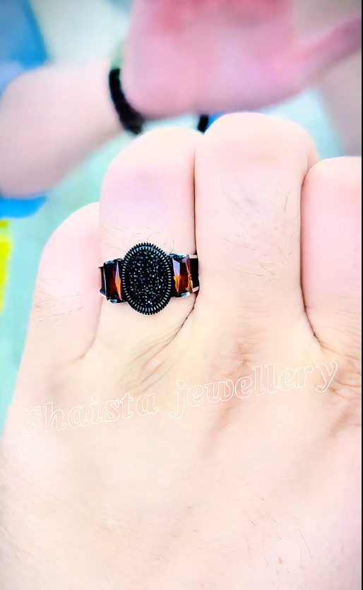 Modern Black Ring Ring Store