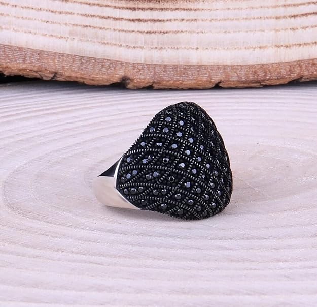 The Royal Black Ring Ring Store