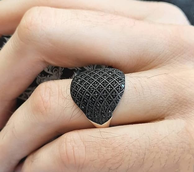 The Royal Black Ring Ring Store