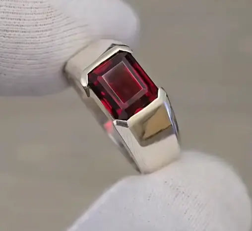Crimson Ring Ring Store