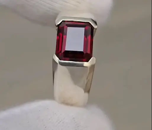 Crimson Ring Ring Store