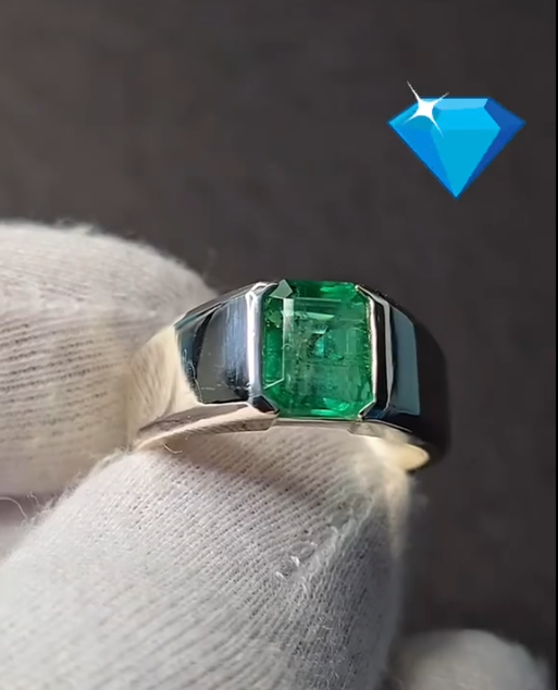 Modernist Emerald Ring Ring Store