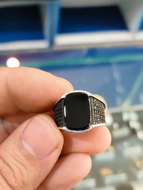 The Black Megnus Ring Ring Store