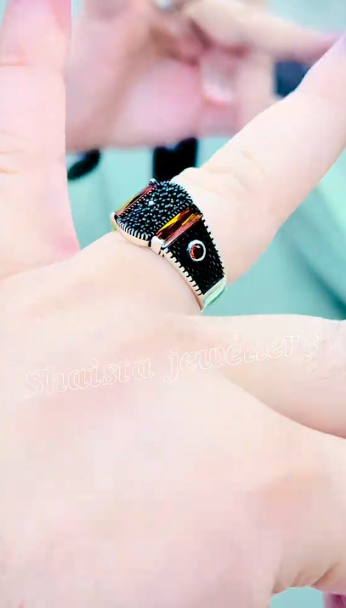 The Rich Black Ring Ring Store
